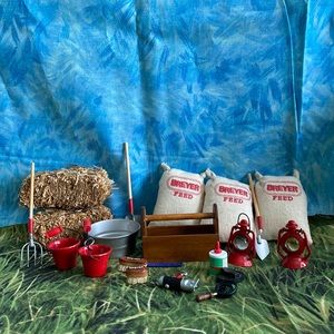 Breyer Barn Feeding Grooming Cleaning Set